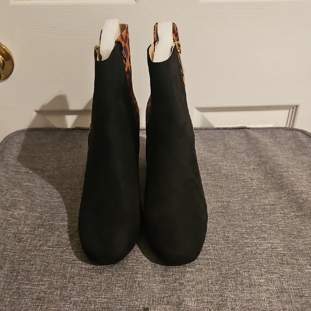 Journee Collection Black and Leopard Ankle Booties Size 12 New No Tags